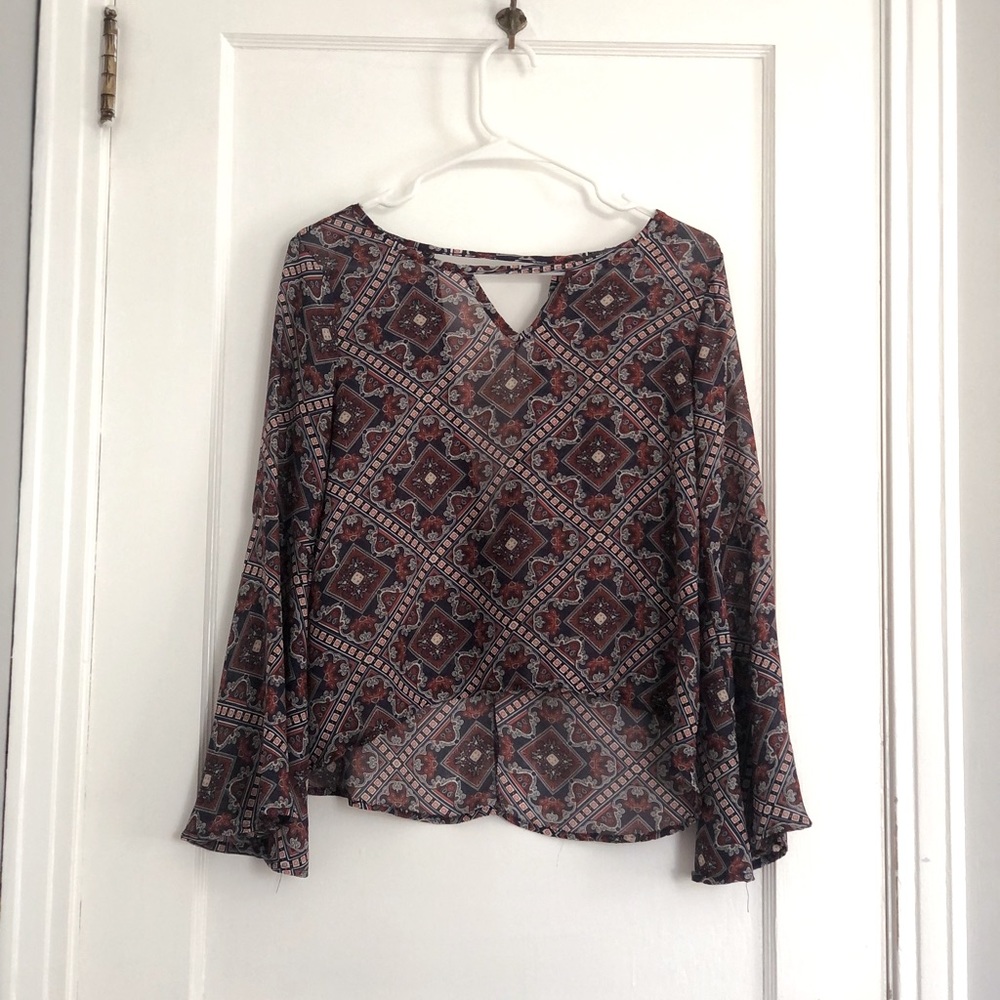 Tribal Pattern Bell Sleeve Blouse, size Small